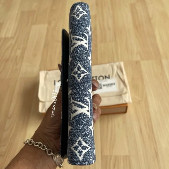 Louis Vuitton Denim Sarah Wallet - Picture 10 of 14